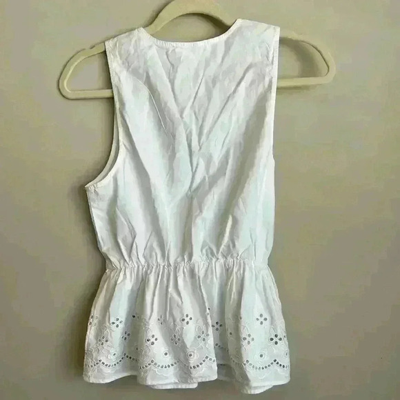 Treasure & Bond White Eyelet Sleeveless Top Women’s XS - Picture 4 of 4